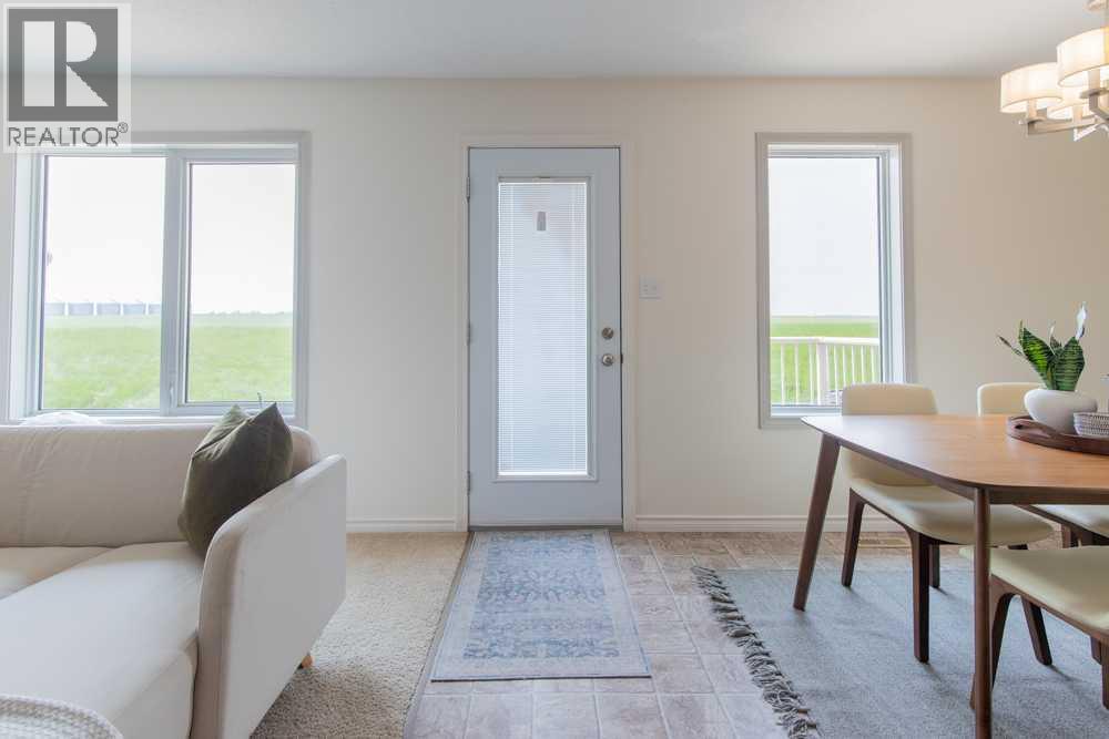 #3(C) 4406 Lake Drive - 10