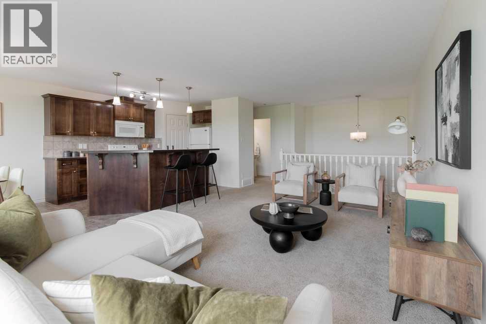 #3(C) 4406 Lake Drive - 14