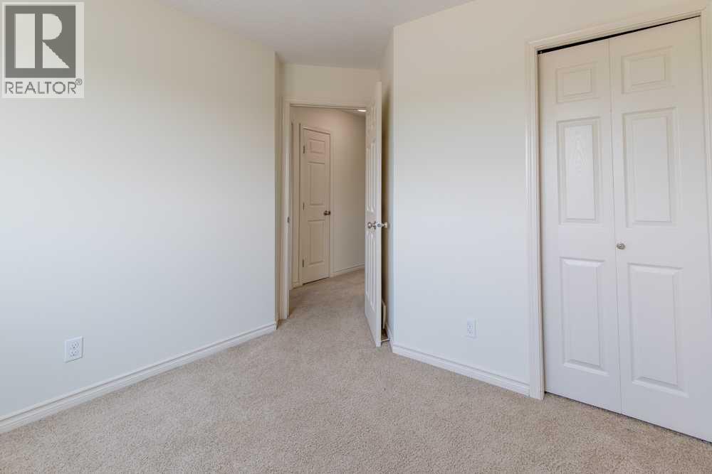 #3(C) 4406 Lake Drive - 39