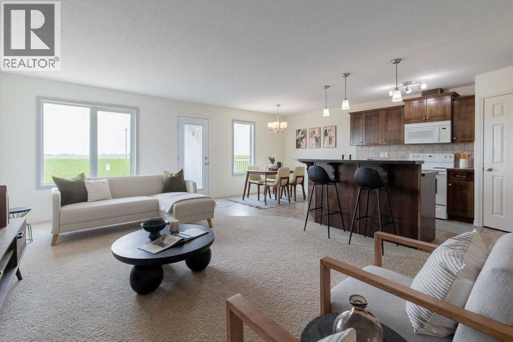 #3(C) 4406 Lake Drive - 16