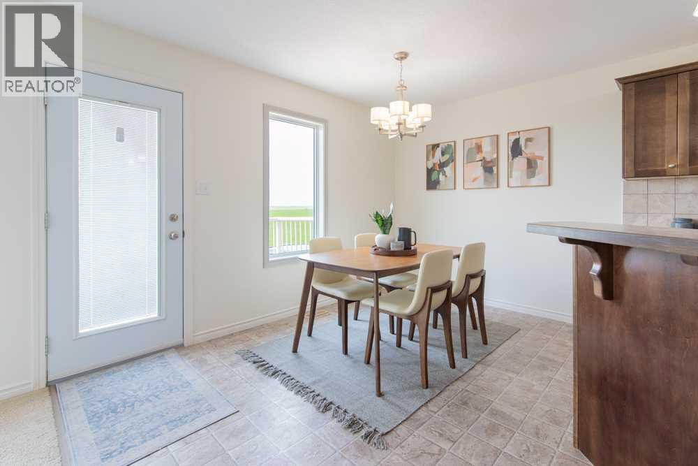 #3(C) 4406 Lake Drive - 9