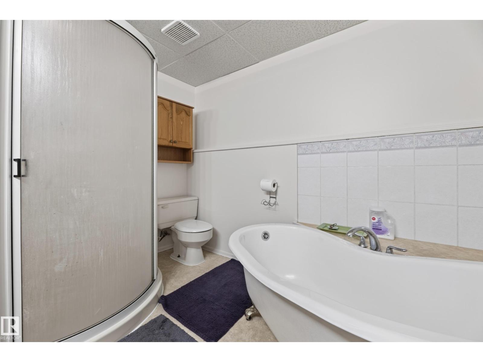 2027 38 ST NW — photo 35