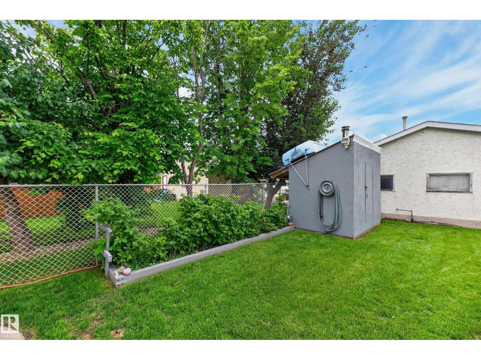 2027 38 ST NW — photo 44