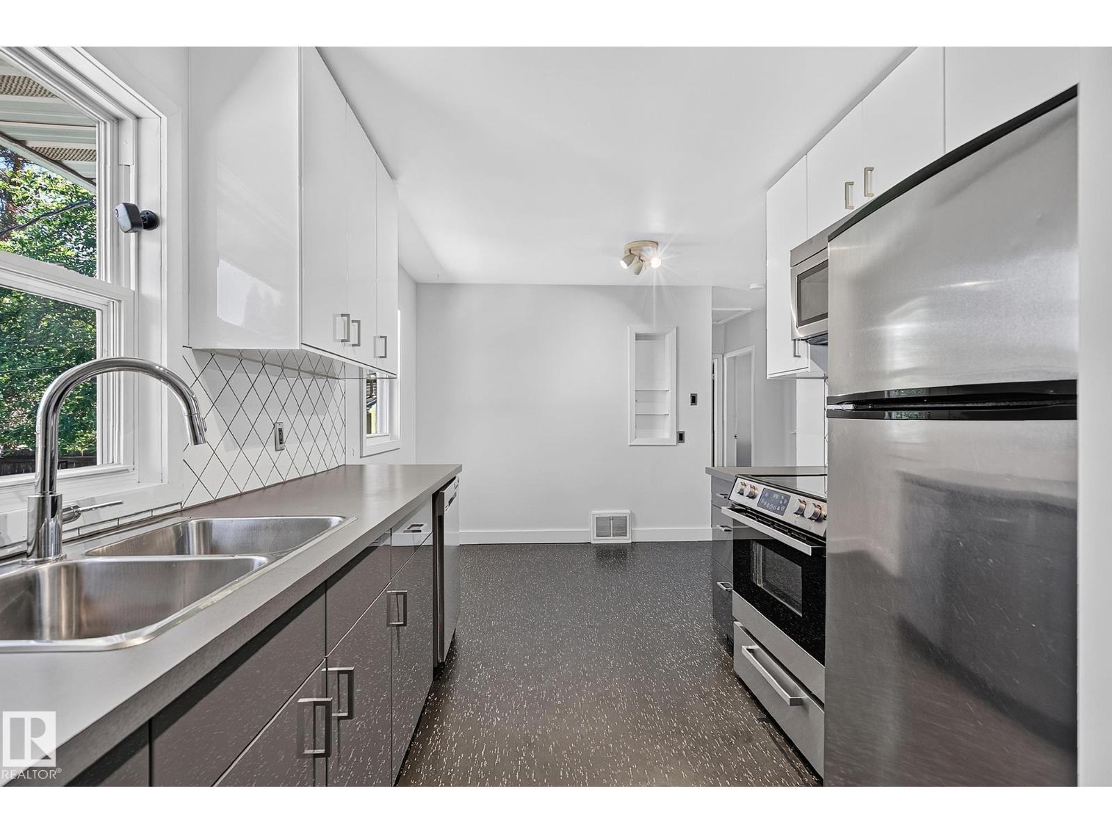 14624 110A AV NW — photo 10
