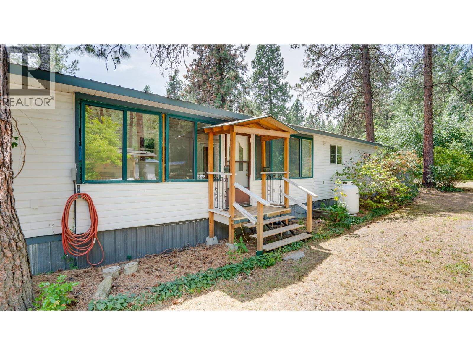 9-12069 Westside Road - 5