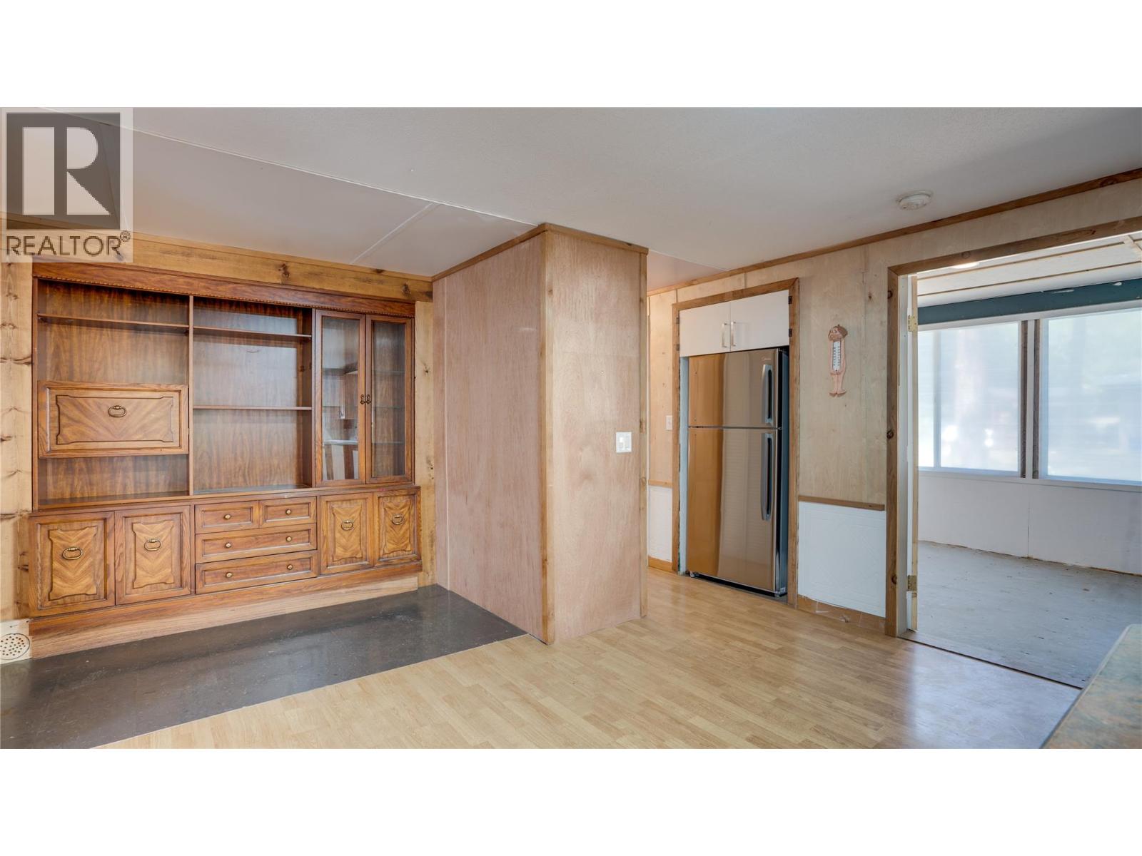 9-12069 Westside Road - 16