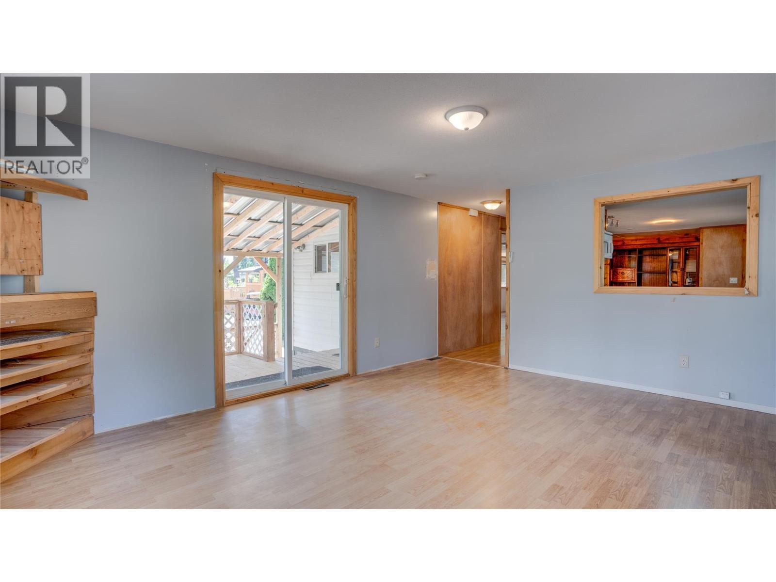 9-12069 Westside Road - 20