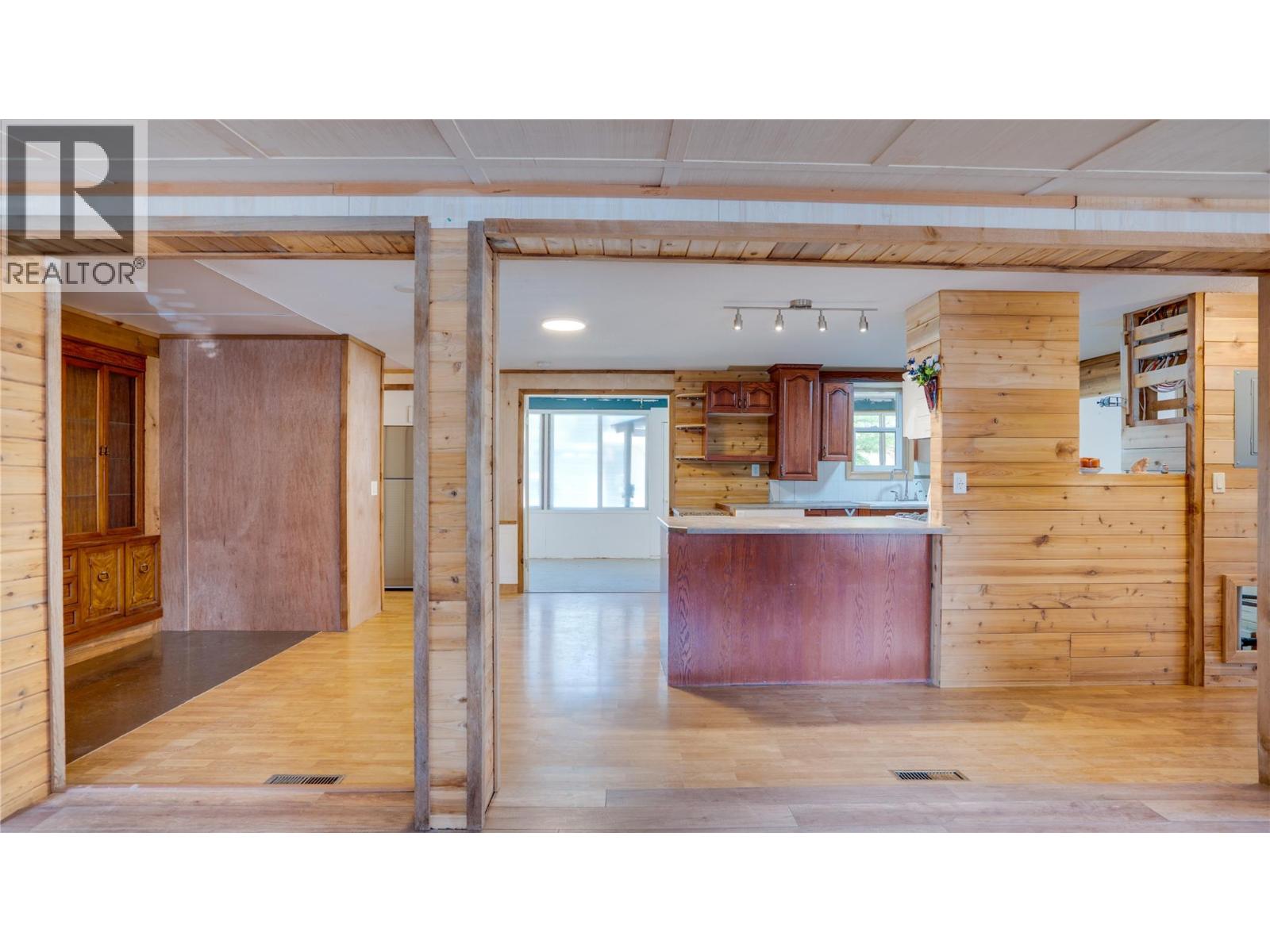 9-12069 Westside Road - 12