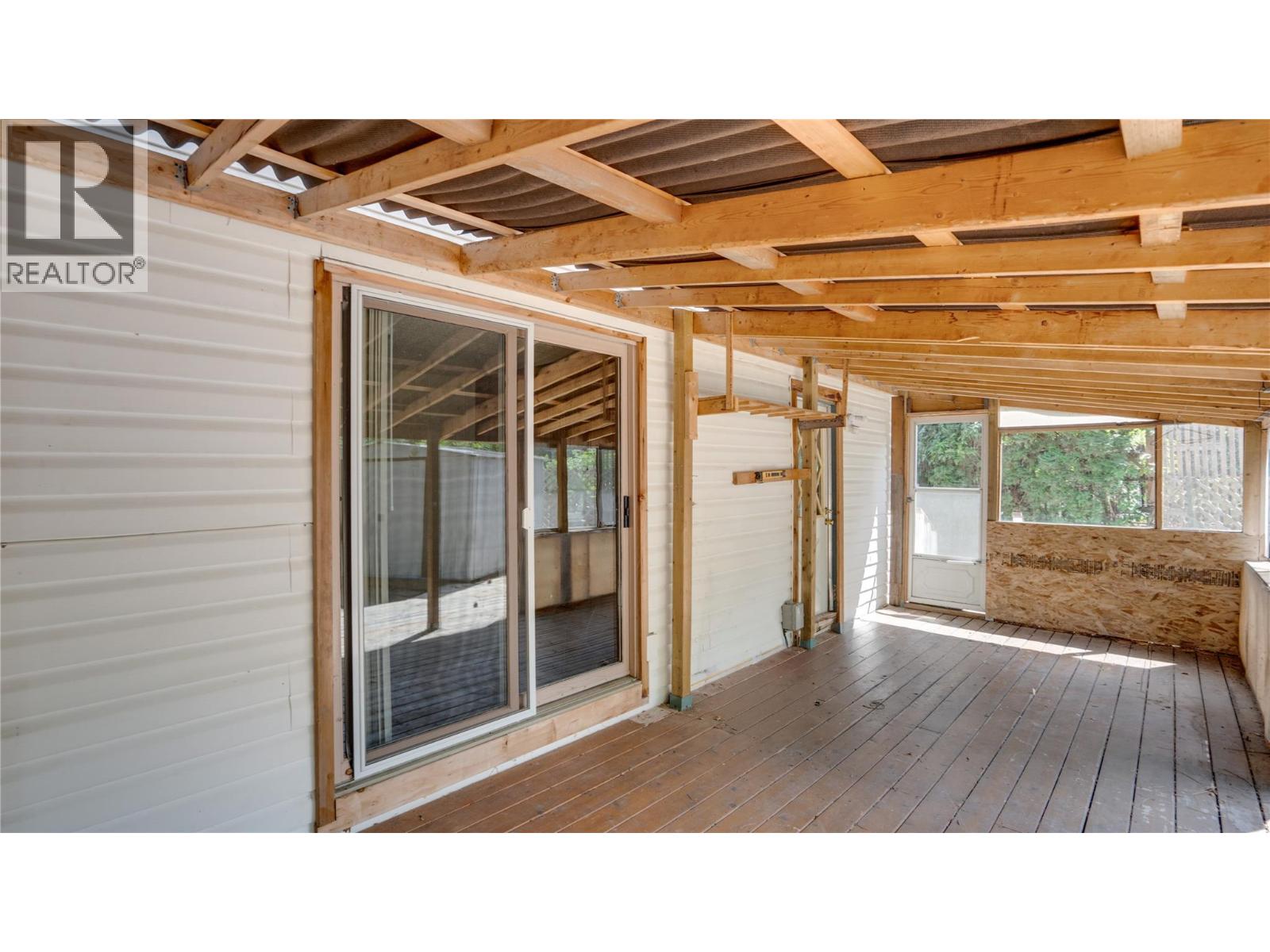 9-12069 Westside Road - 24