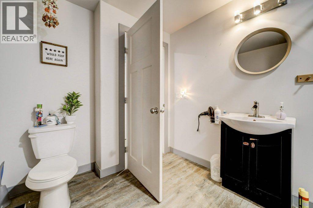 8501 21 Avenue - 31