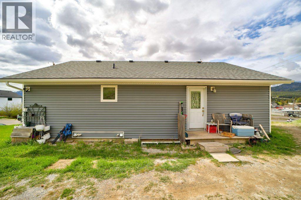 8501 21 Avenue - 4