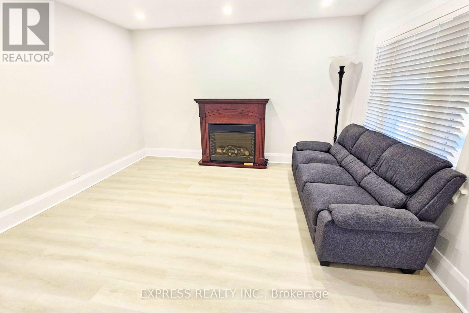 9 BRYANT AVENUE - 10