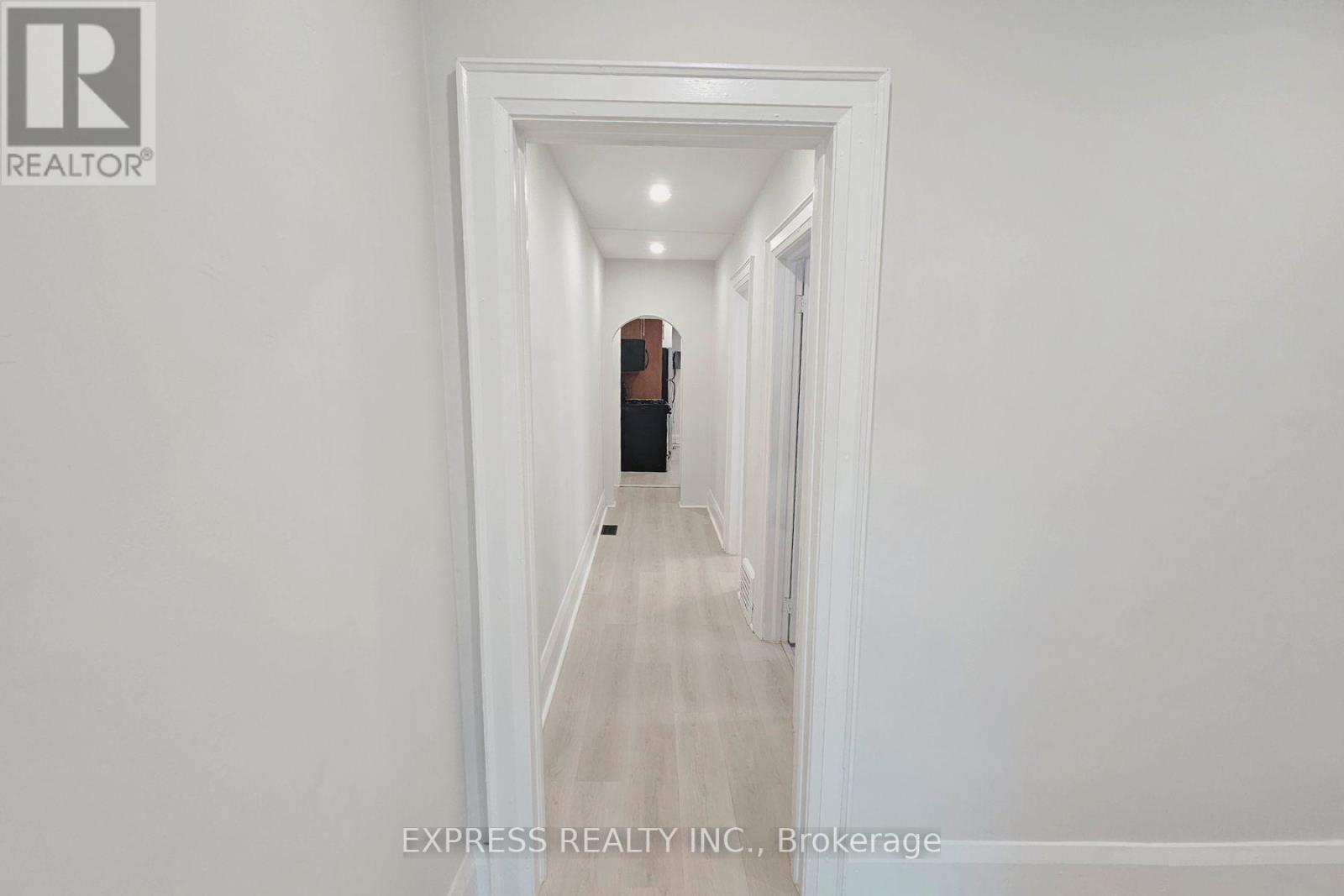 9 BRYANT AVENUE - 11