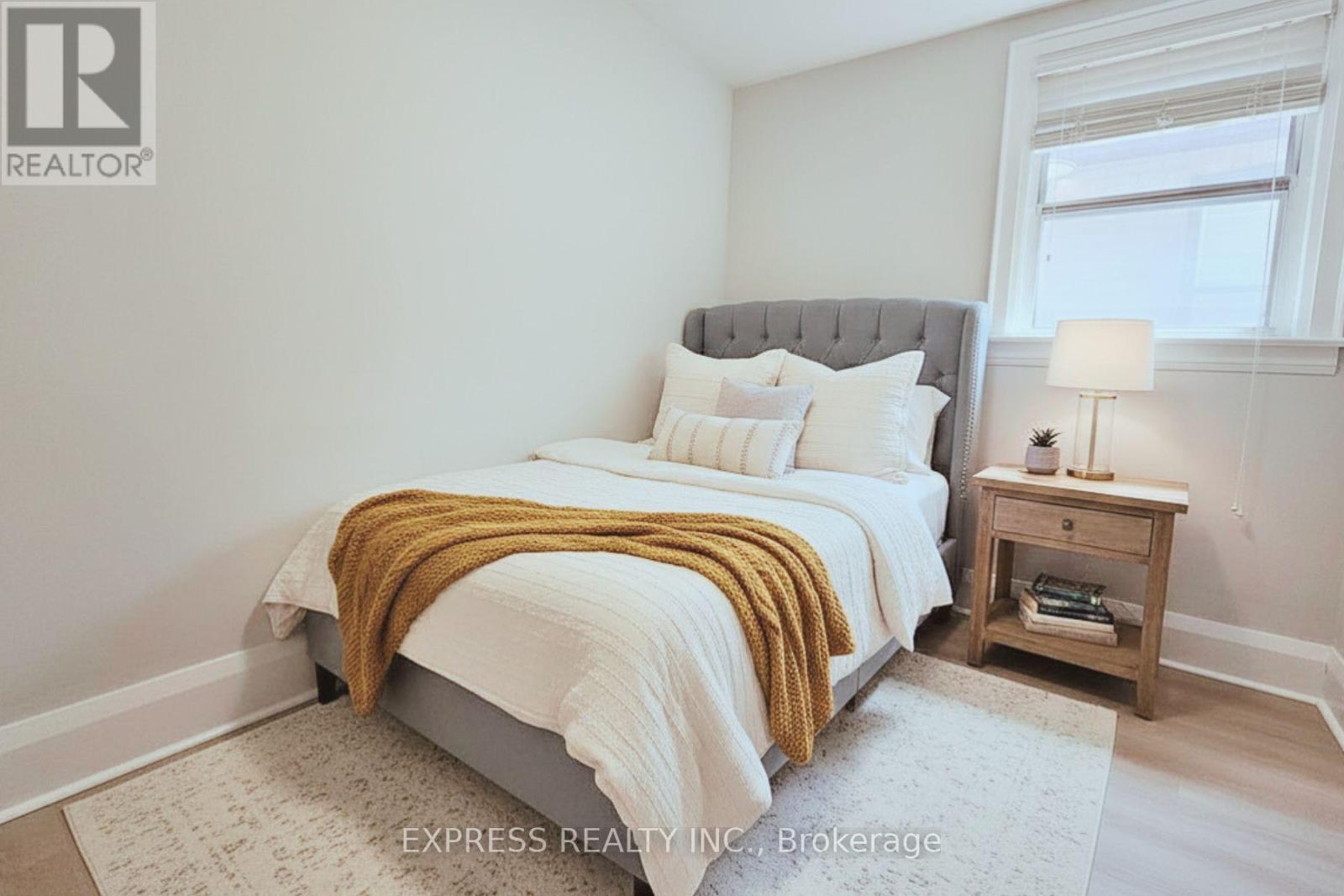 9 BRYANT AVENUE - 15