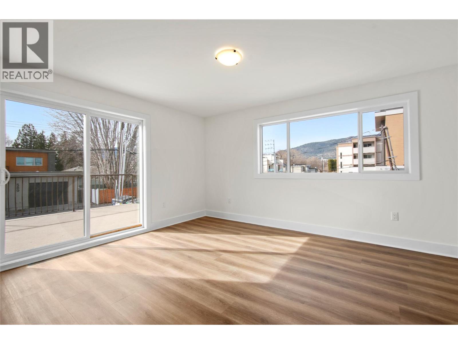 #203 578 Lakeshore Drive - 9