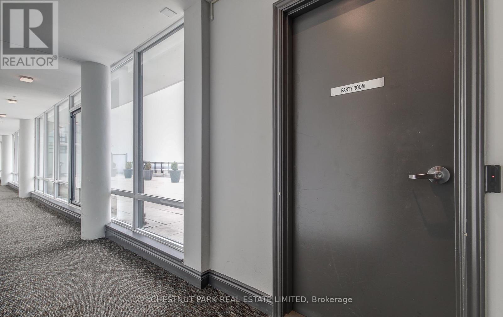 #109 11611 YONGE STREET - 29