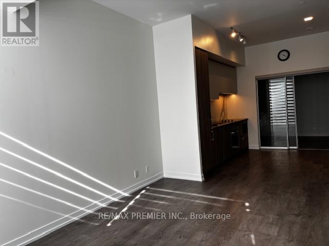 #TH 20 7 BUTTERMILL AVENUE - 2