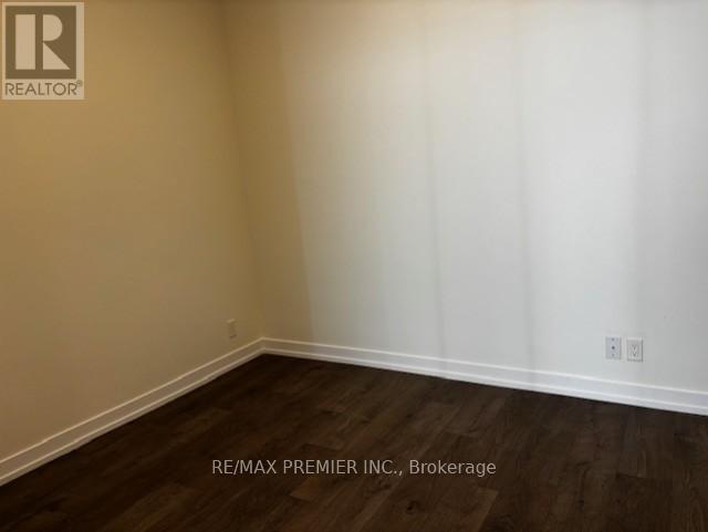 #TH 20 7 BUTTERMILL AVENUE - 5