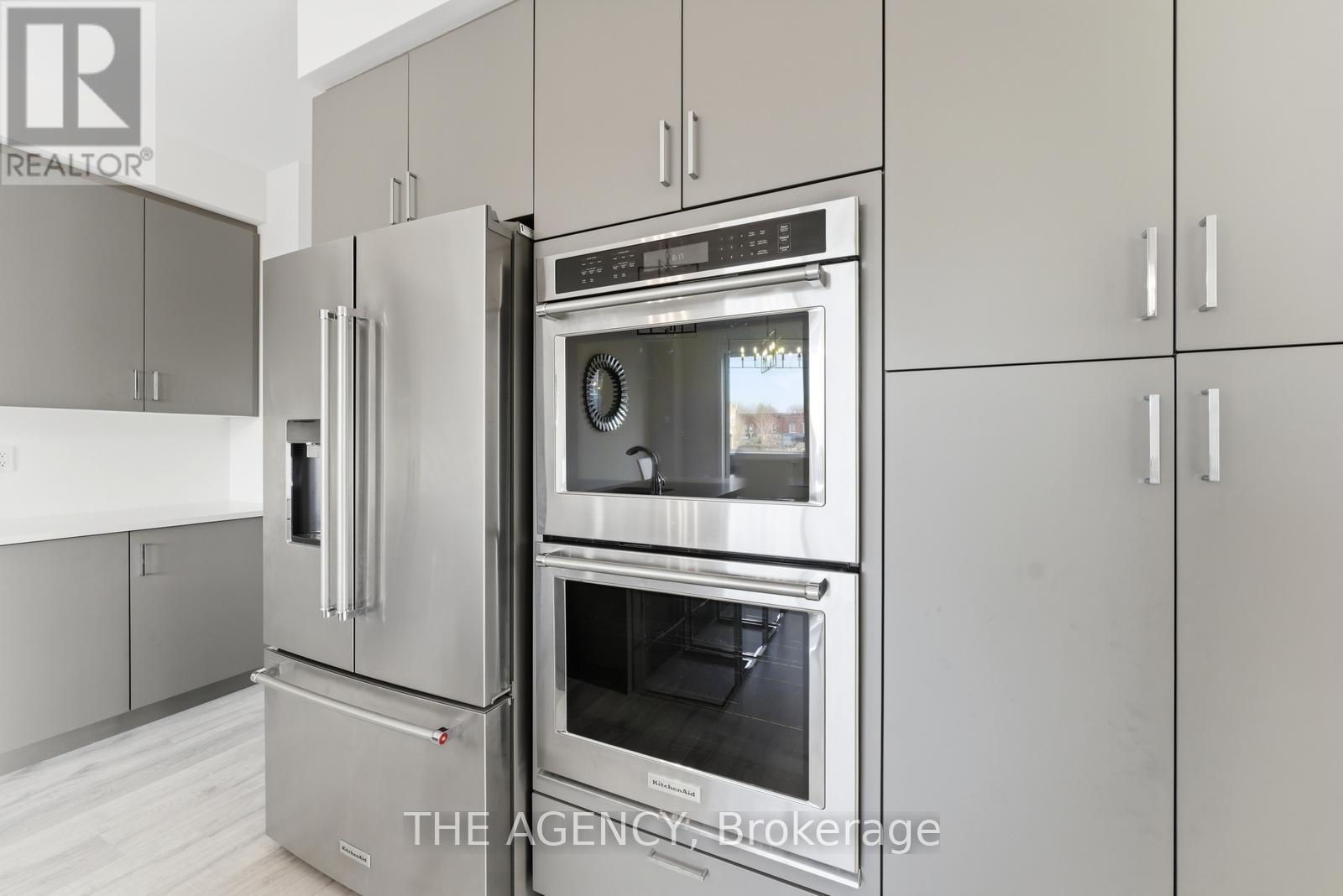 10 MAPLE AVENUE W - 20