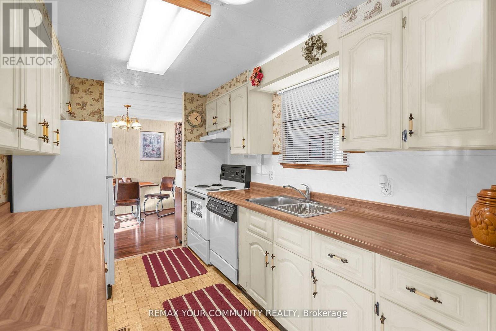 22 EMERY COURT - 24