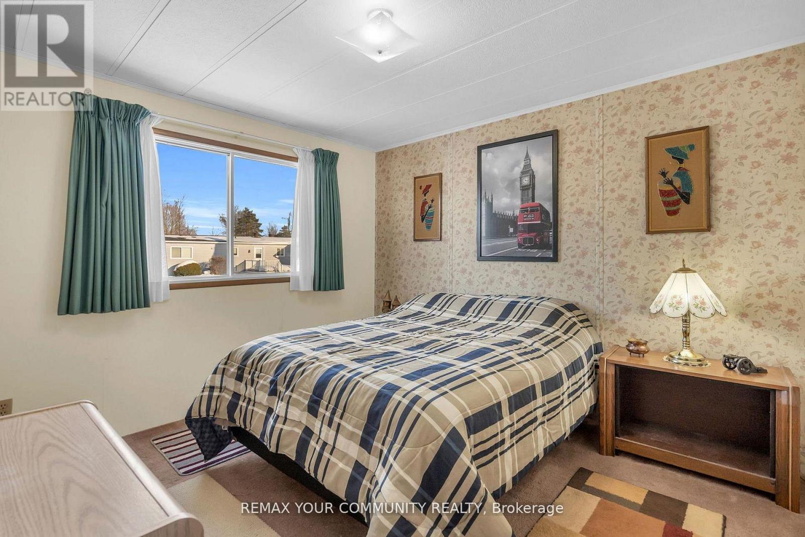 22 EMERY COURT - 38