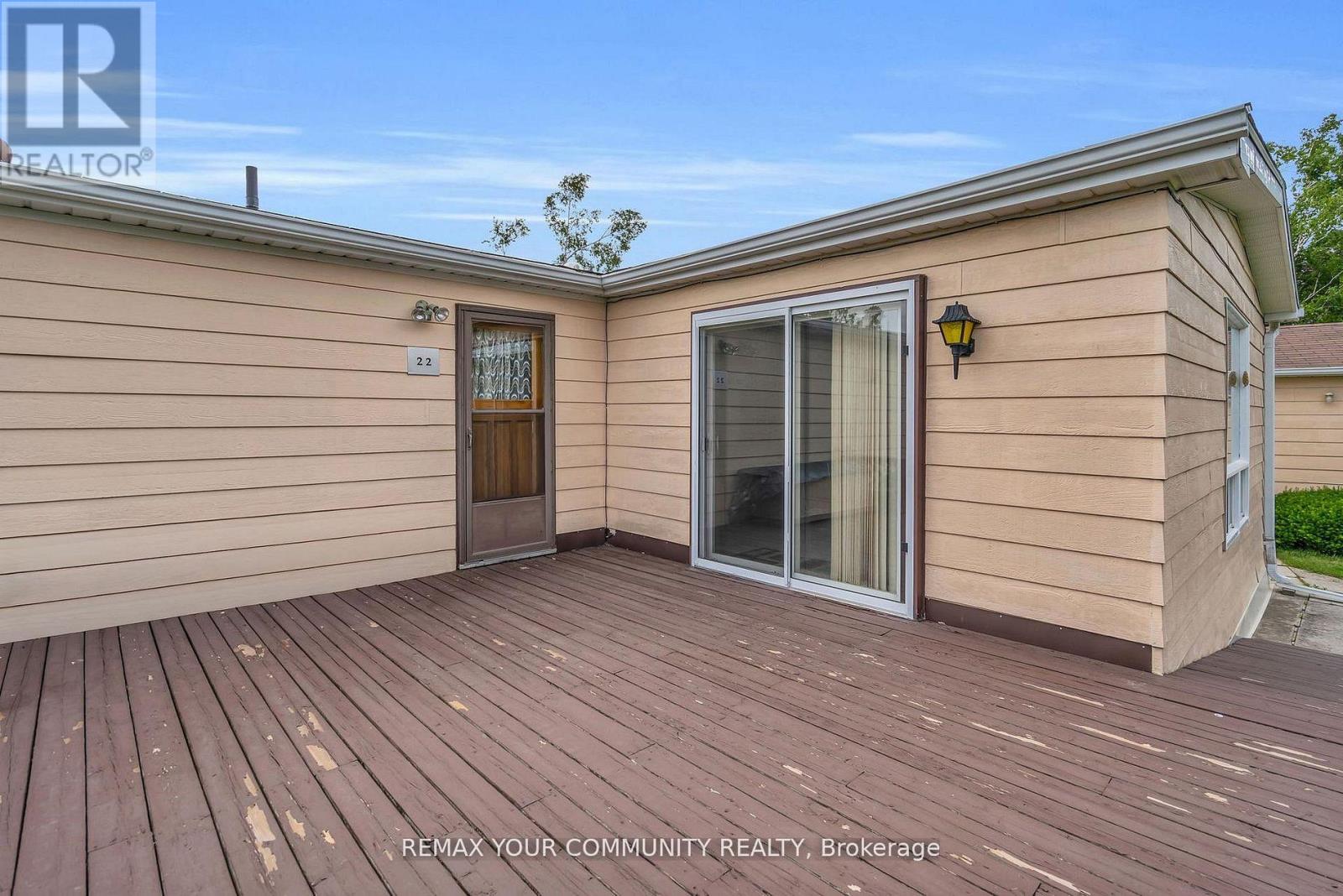 22 EMERY COURT - 44