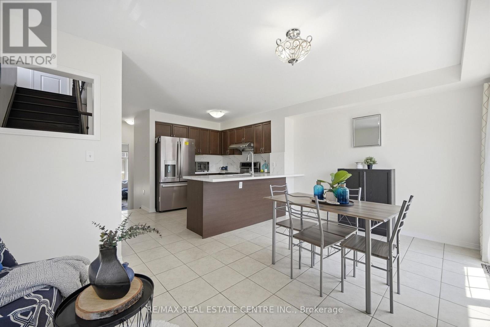 47 MARTINWORTH LANE - 21