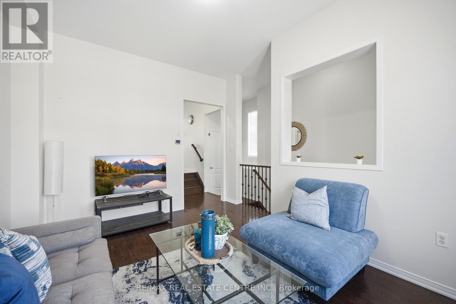 47 MARTINWORTH LANE - 12
