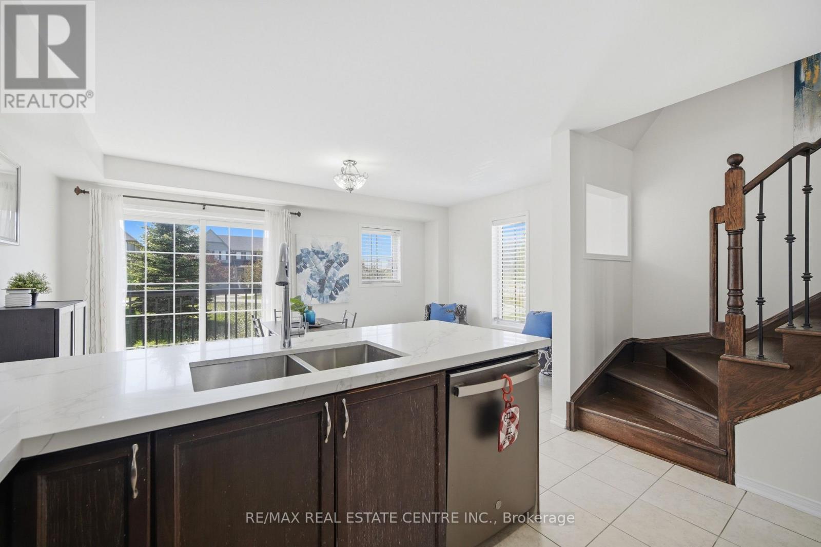 47 MARTINWORTH LANE - 16