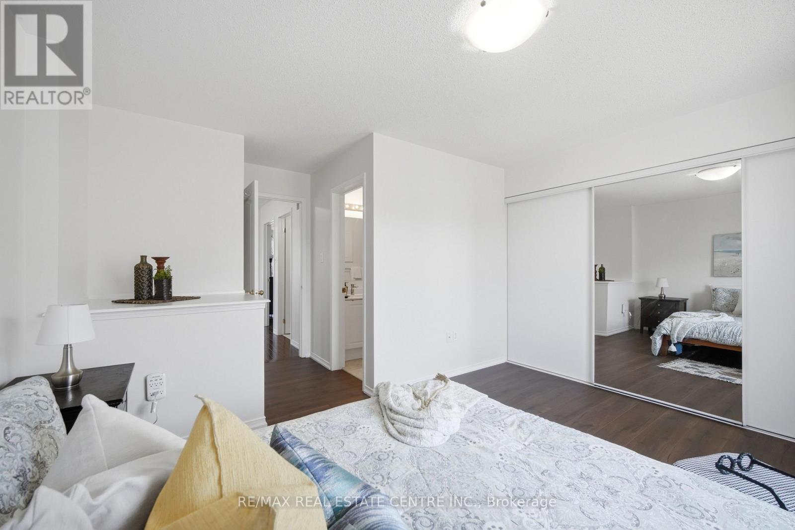 47 MARTINWORTH LANE - 27