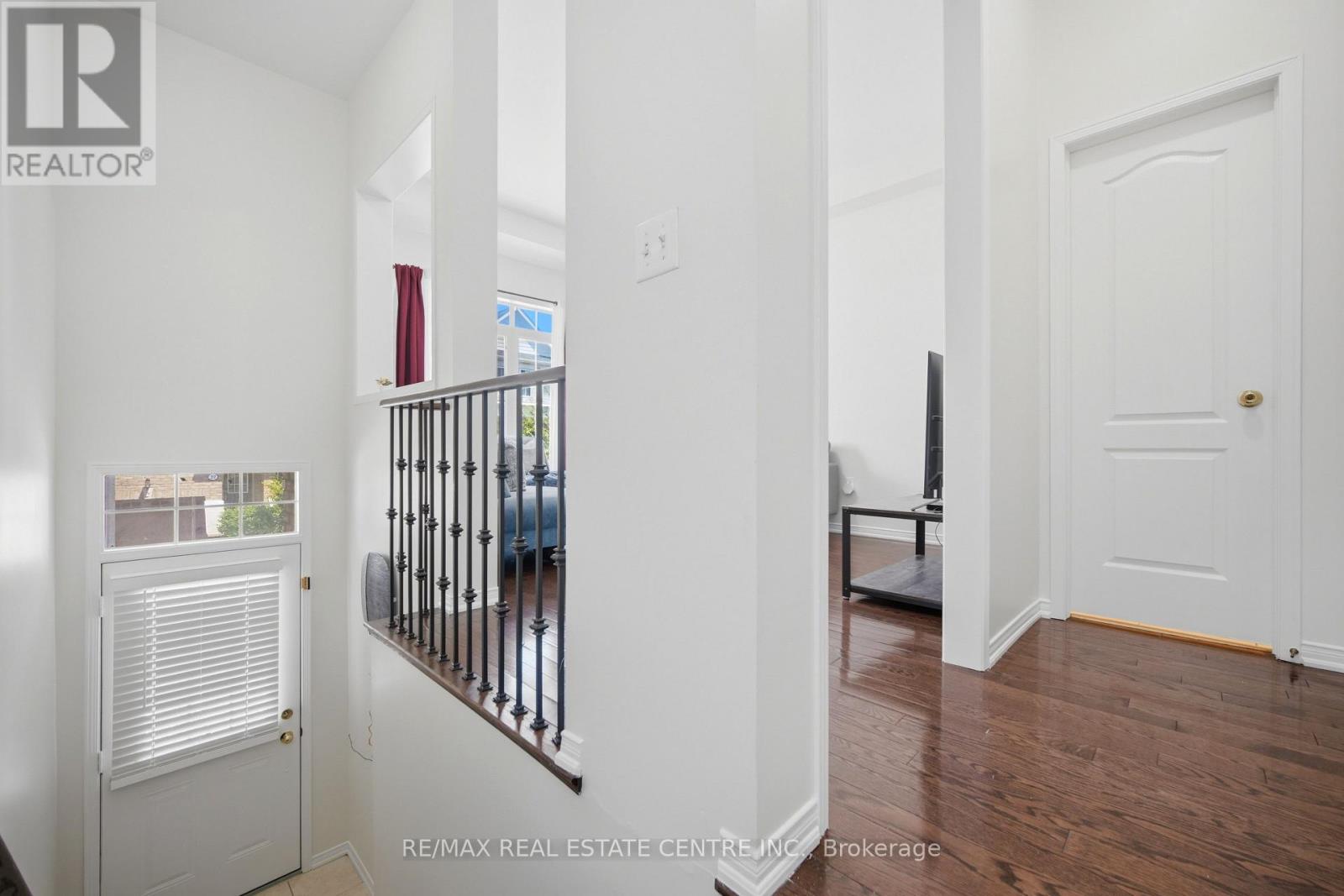 47 MARTINWORTH LANE - 6