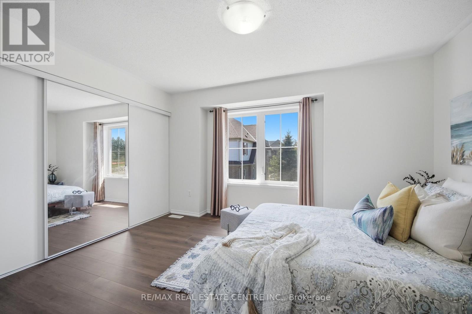 47 MARTINWORTH LANE - 25