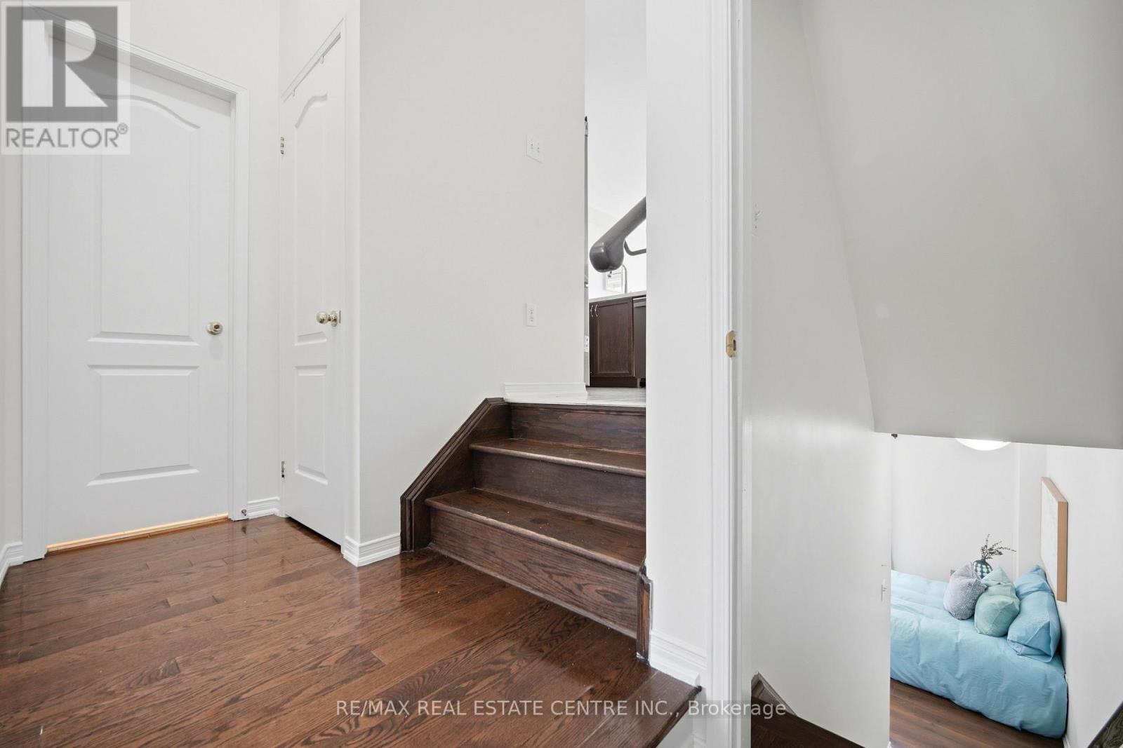 47 MARTINWORTH LANE - 39