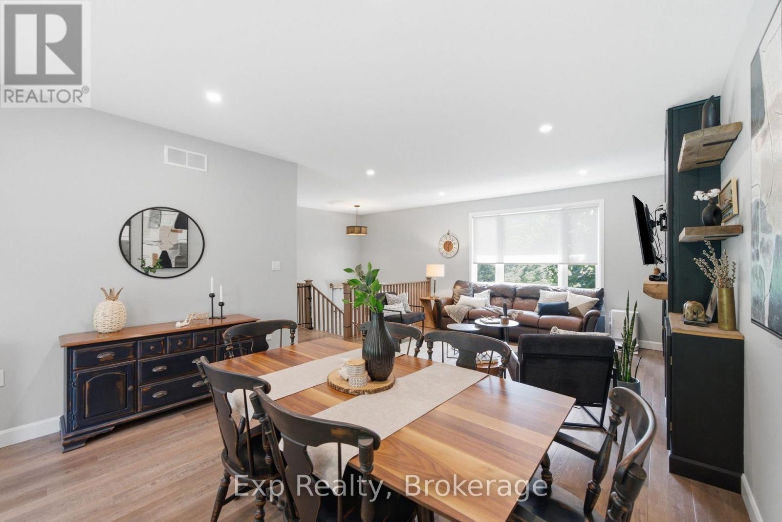 282 JOHN STREET - 6