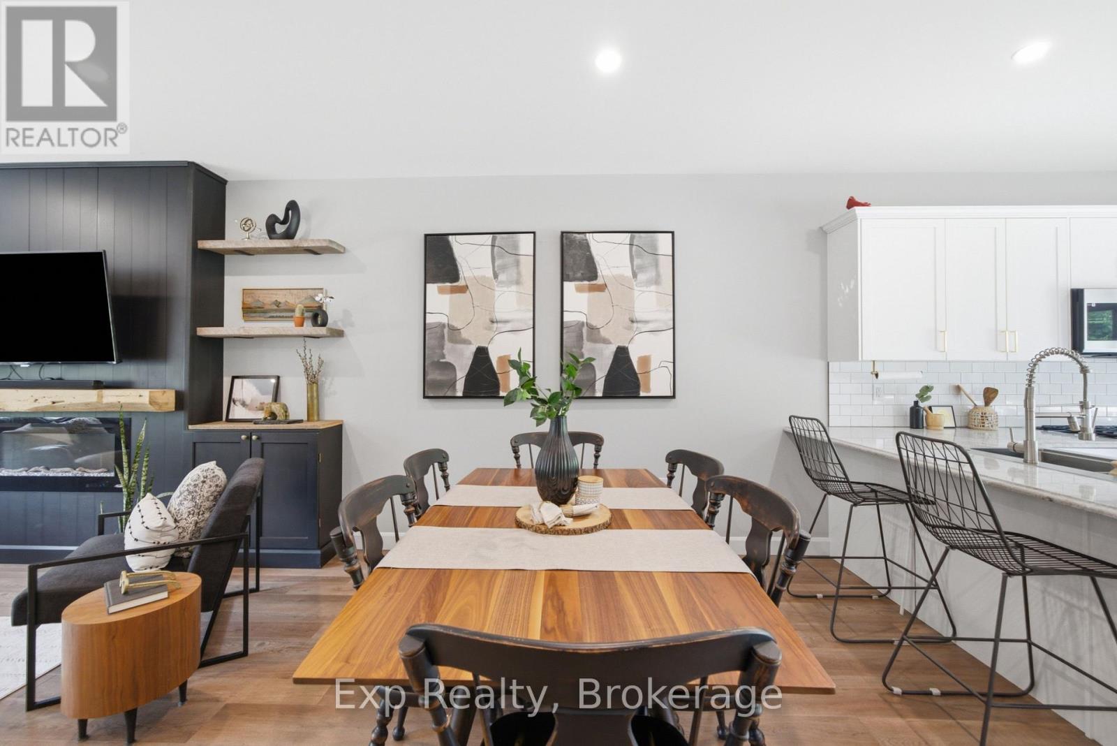 282 JOHN STREET - 8