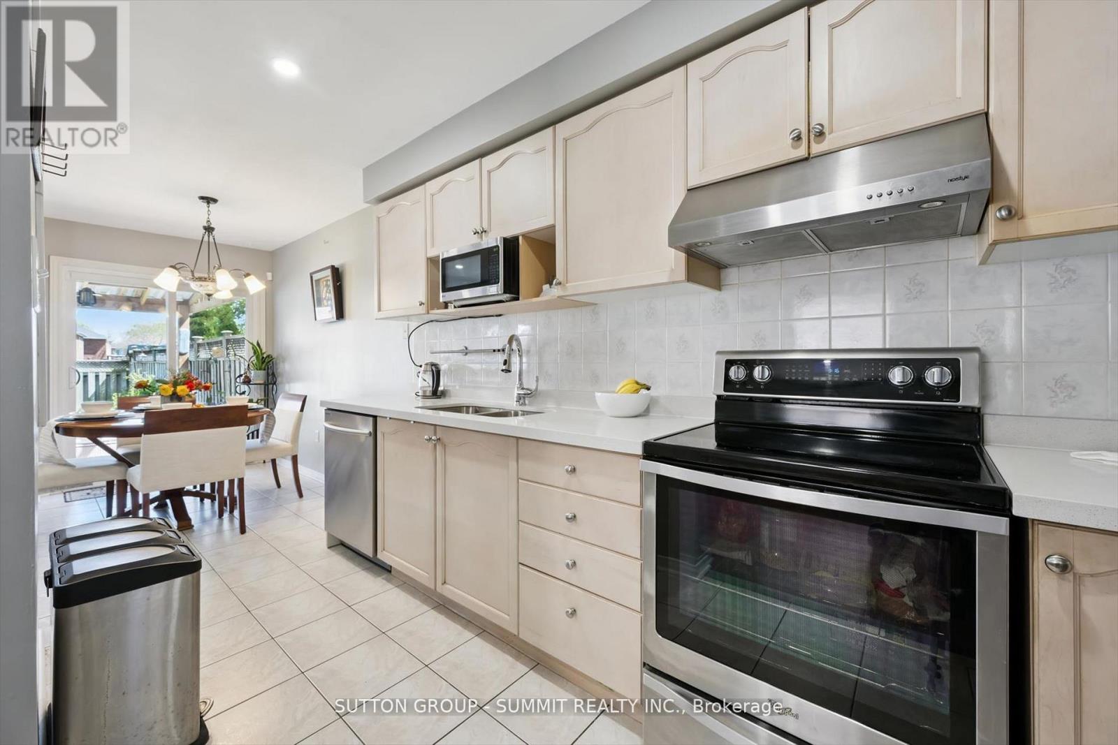 7297 FRONTIER RIDGE - 6