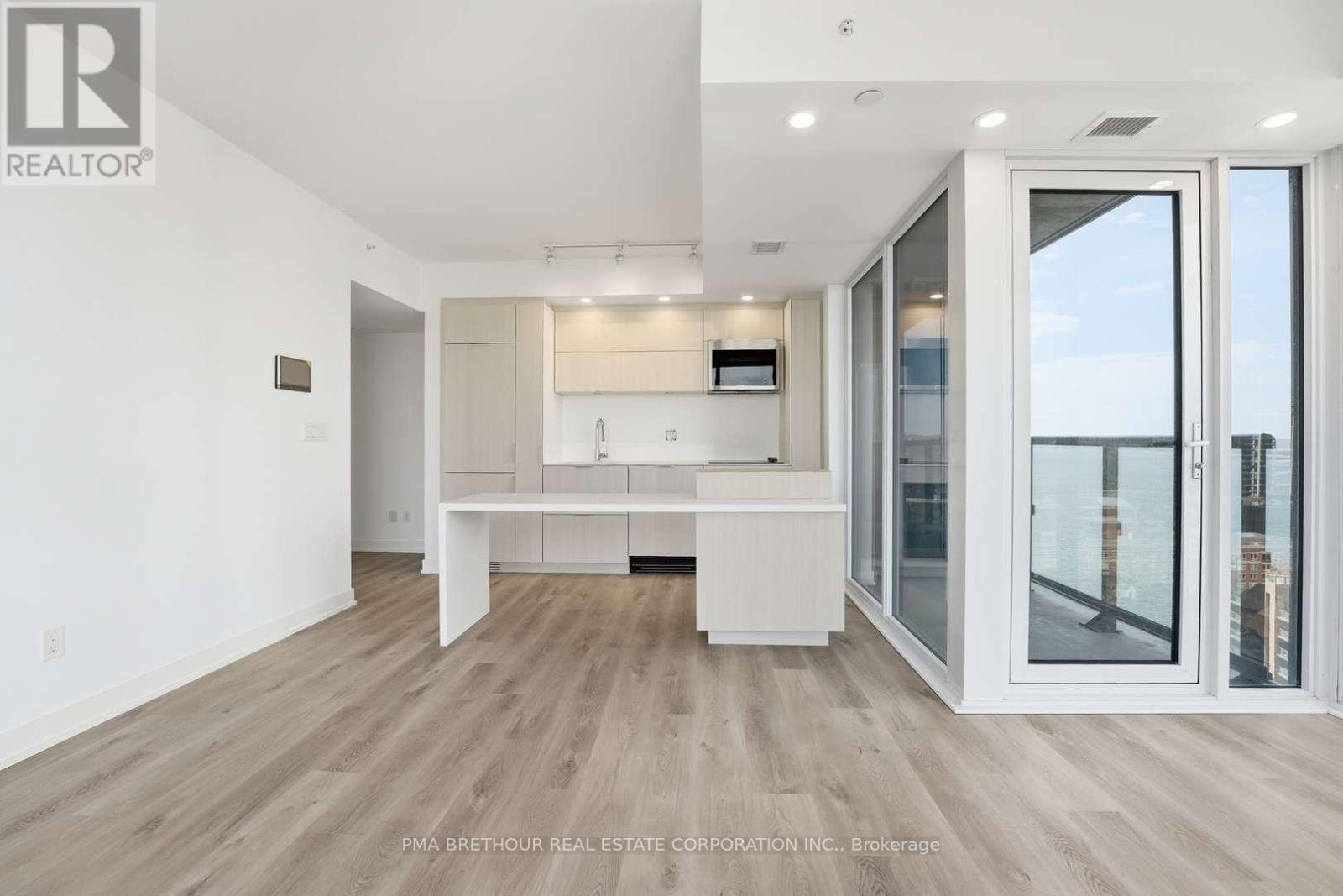 #1610 370 MARTHA STREET - 5