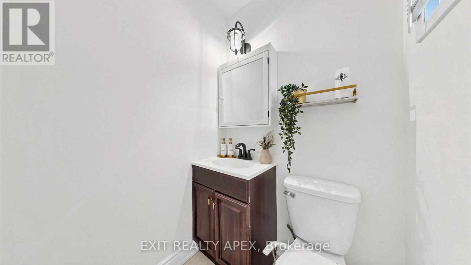 #62 5029 PINEDALE AVENUE - 18
