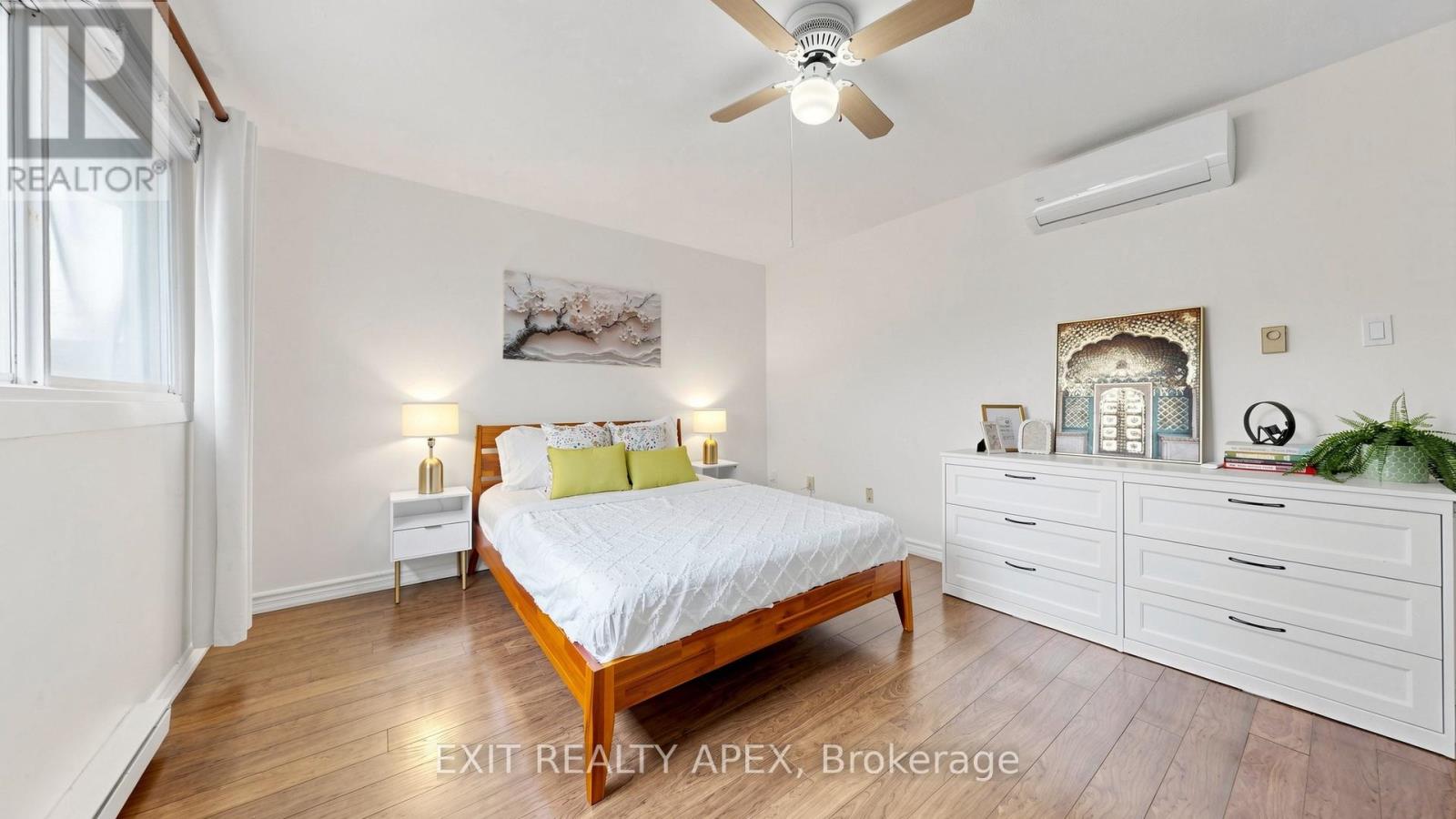 #62 5029 PINEDALE AVENUE - 21