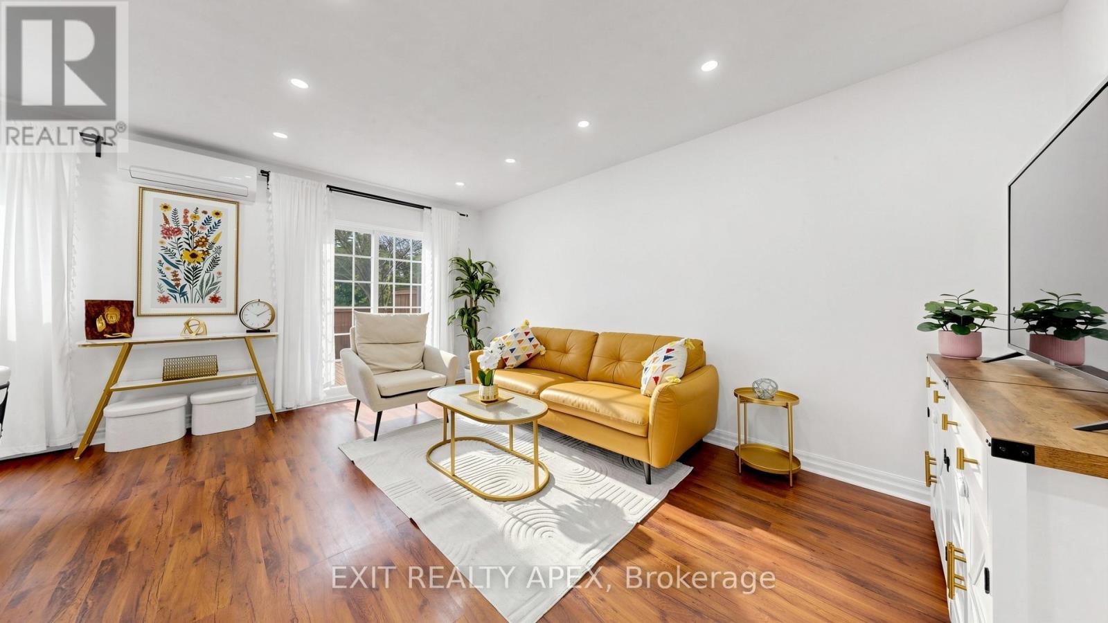 #62 5029 PINEDALE AVENUE - 7