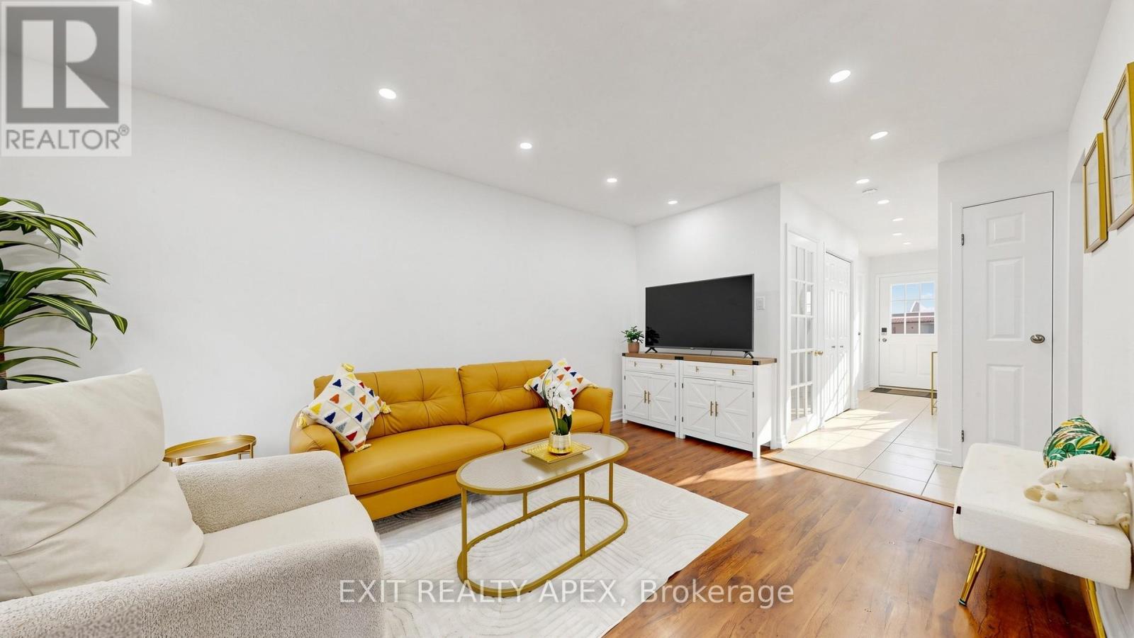 #62 5029 PINEDALE AVENUE - 9