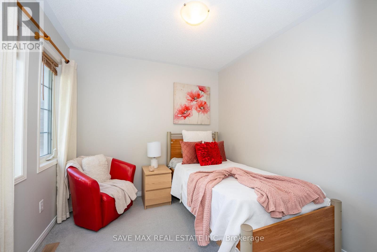 87 LUELLA CRESCENT - 25