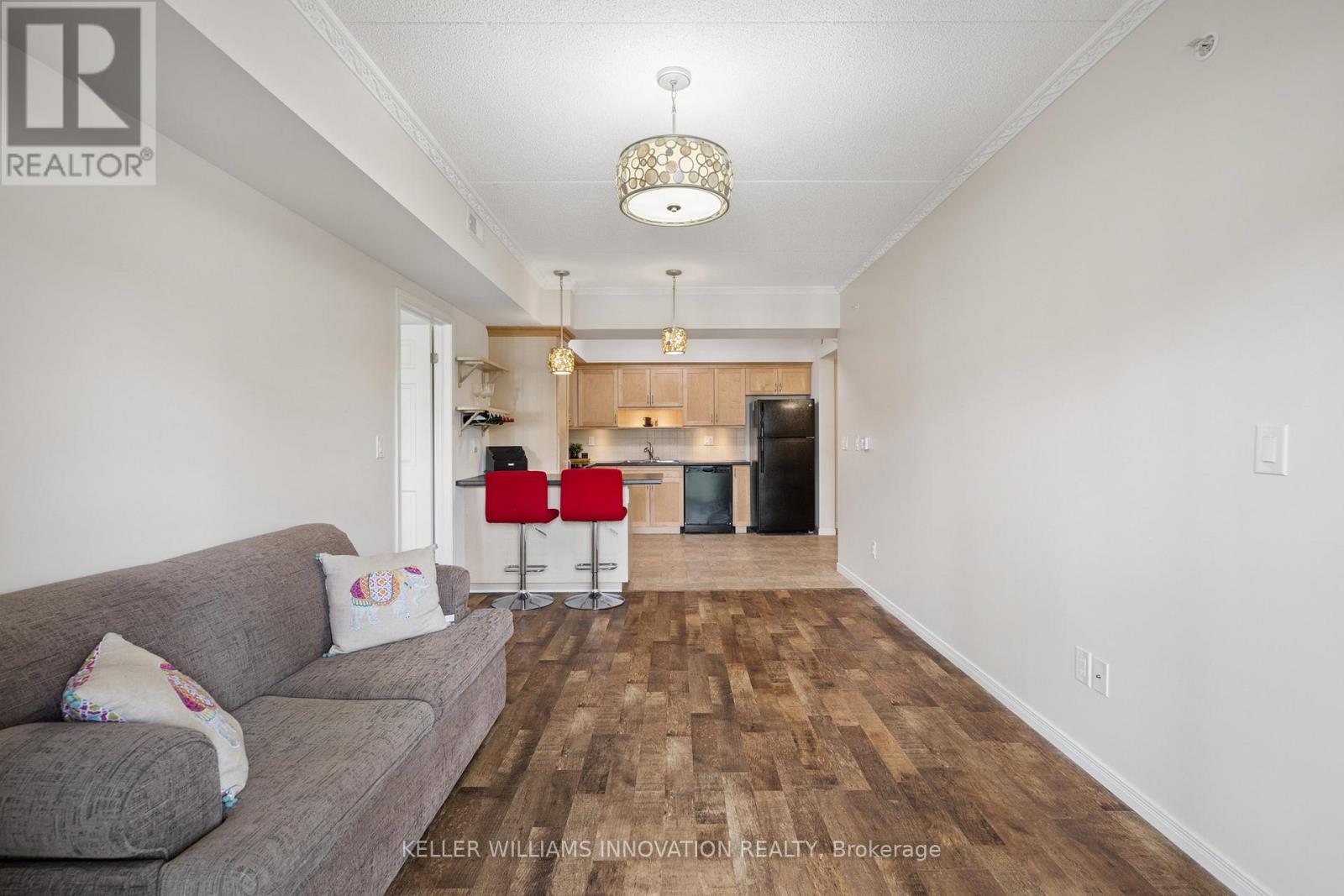 #211 155 WATER STREET S - 11