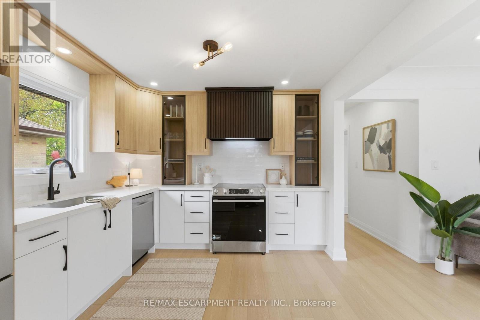 374 EAST 13TH STREET - 11