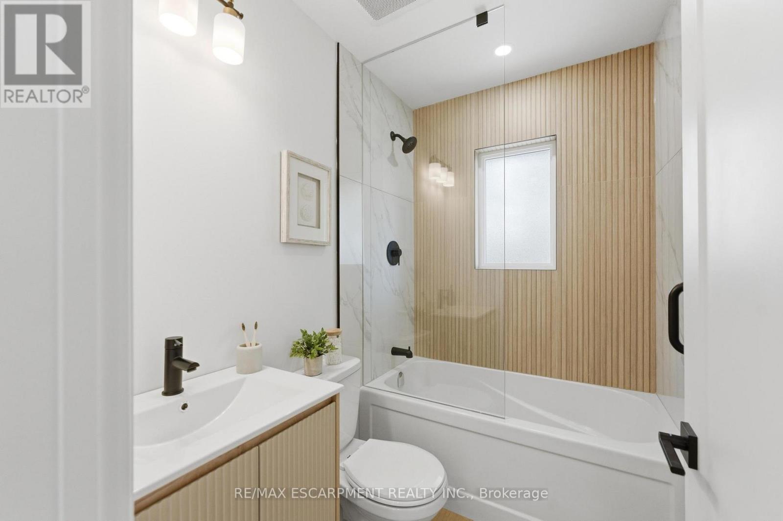 374 EAST 13TH STREET - 15