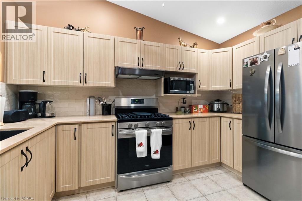 #12 35 STRATFORD Terrace - Image 14
