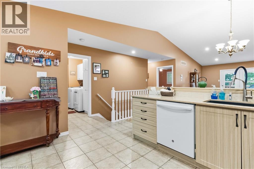 #12 35 STRATFORD Terrace - 15