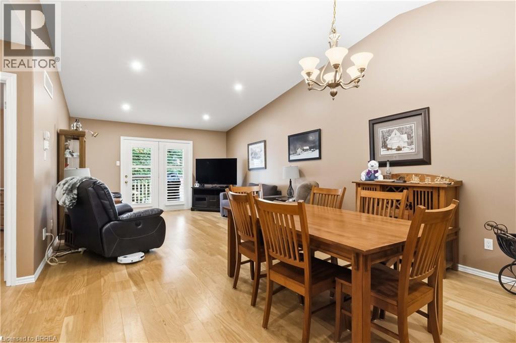 #12 35 STRATFORD Terrace - Image 16