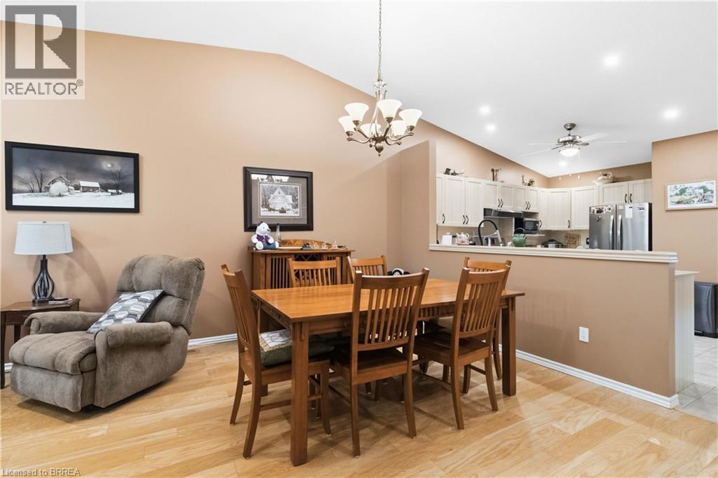 #12 35 STRATFORD Terrace - Image 17