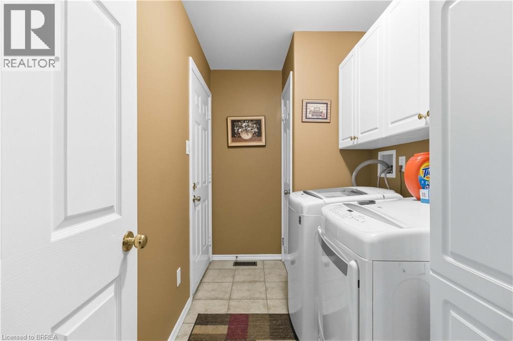 #12 35 STRATFORD Terrace - Image 22